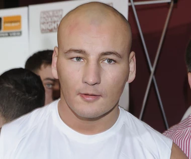 Artur Szpilka poniża partnerkę i bije. "Będzie chodzić jak w zegarku"