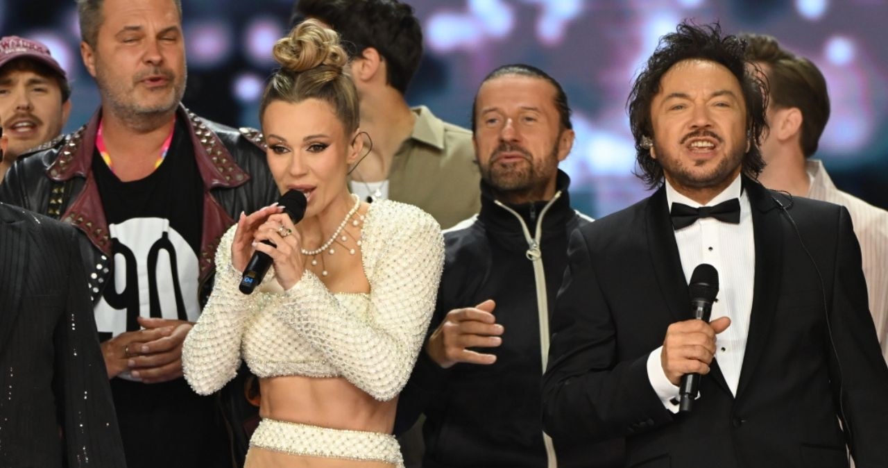 Artyści dla Beaty Kozidrak na Polsat Hit Festiwal /Przemysław Świderski /AKPA