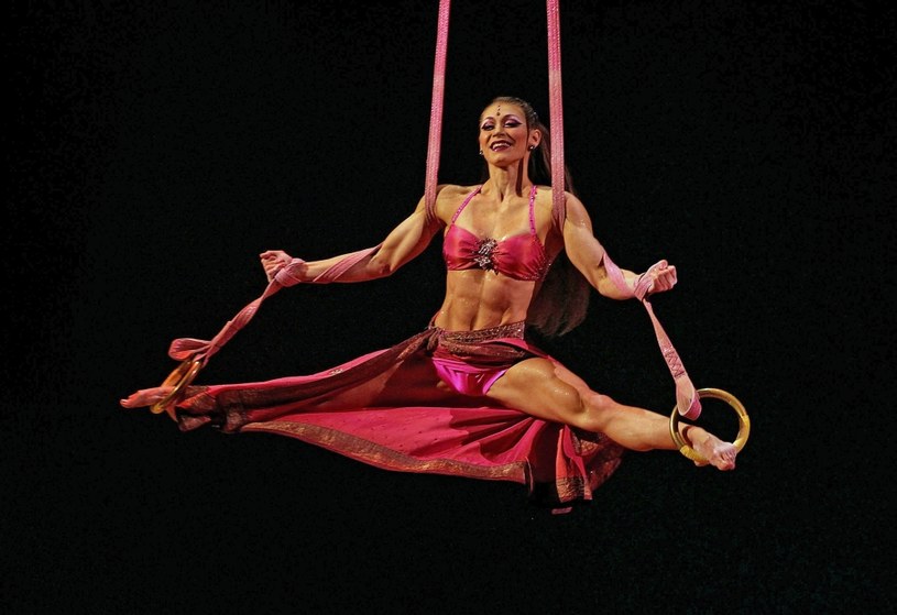Artystka słynnej trupy Cirque du Soleil /Getty Images