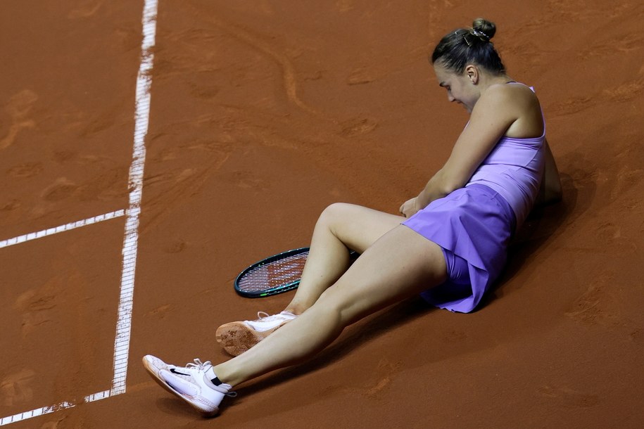 Aryna Sabalenka przeżywa finałową porażkę /RONALD WITTEK /PAP/EPA