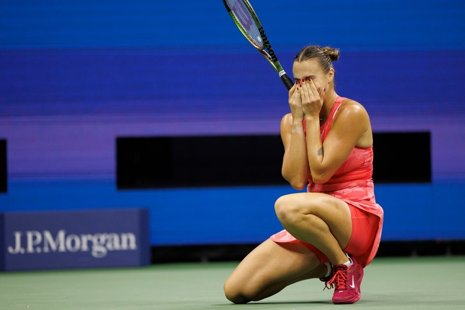 Aryna Sabalenka sama nie mogła uwierzyć w to, co się stało /CJ GUNTHER /PAP/EPA