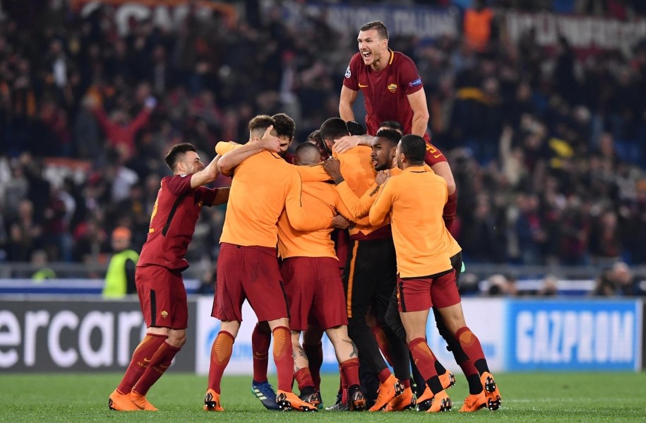 AS Roma pokonała Barcelonę 3:0 /PAP/EPA