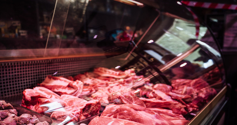 ASF przecenił mięso wieprzowe /AFP