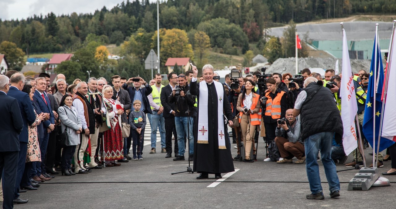 Asfalt został poświęcony /Jan Graczyński /East News