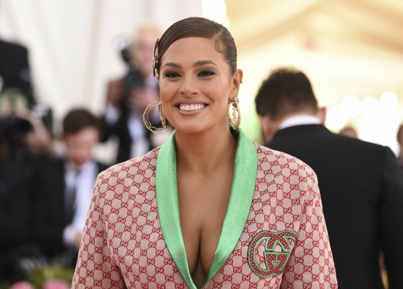 Ashley Graham podczas gali w Metropolitan Museum /East News