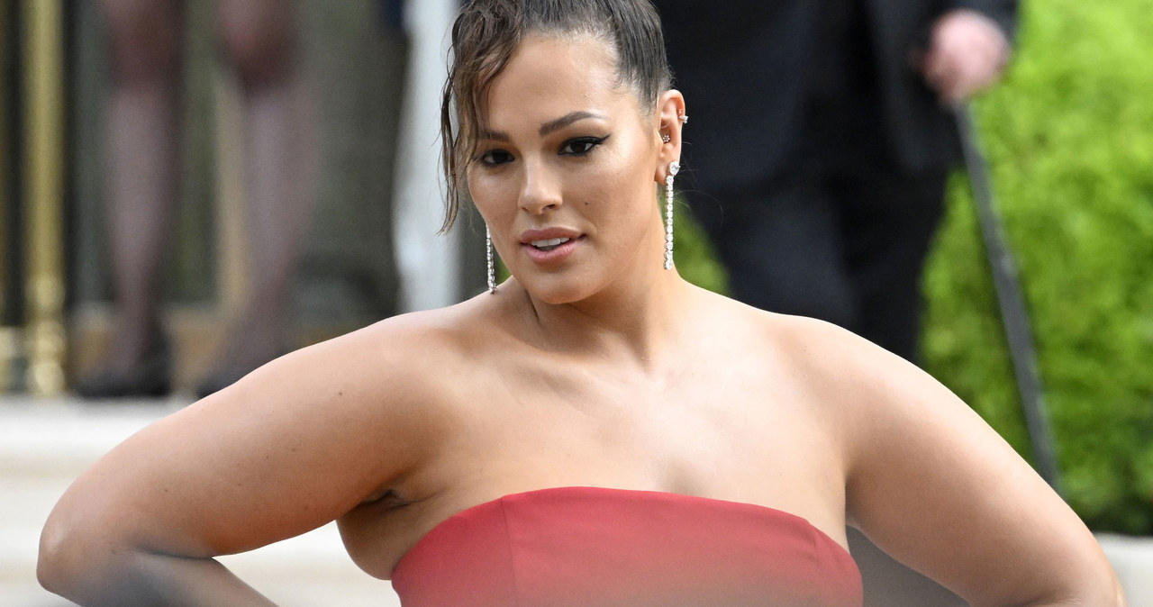 Ashley Graham /Gareth Cattermole/amfAR / Contributor /Getty Images