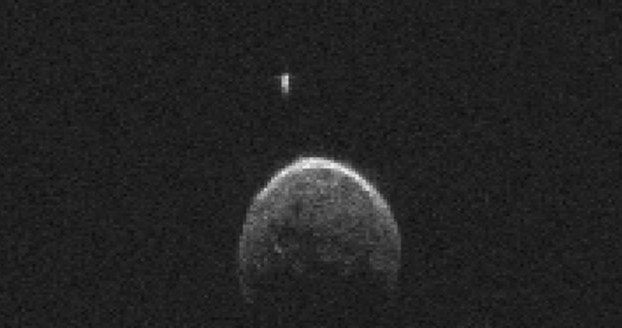 Asteroida 2004 BL86 z własnym księżycem /NASA