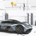 Aston Martin AM-RB 001 - drogowy potwór