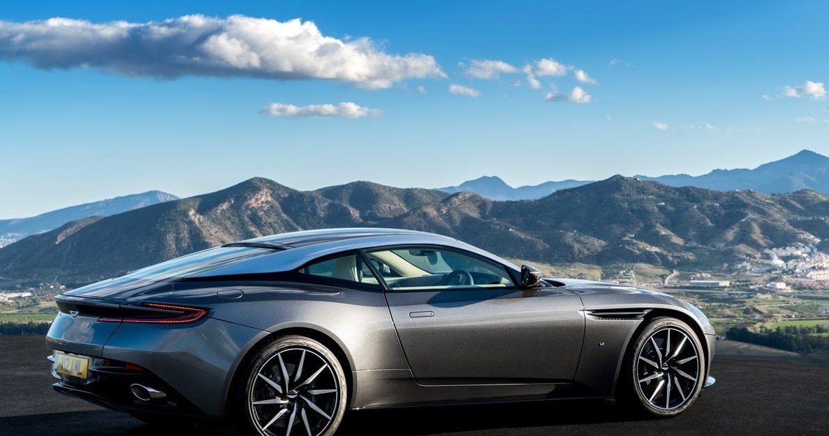 Aston Martin DB11 /Informacja prasowa