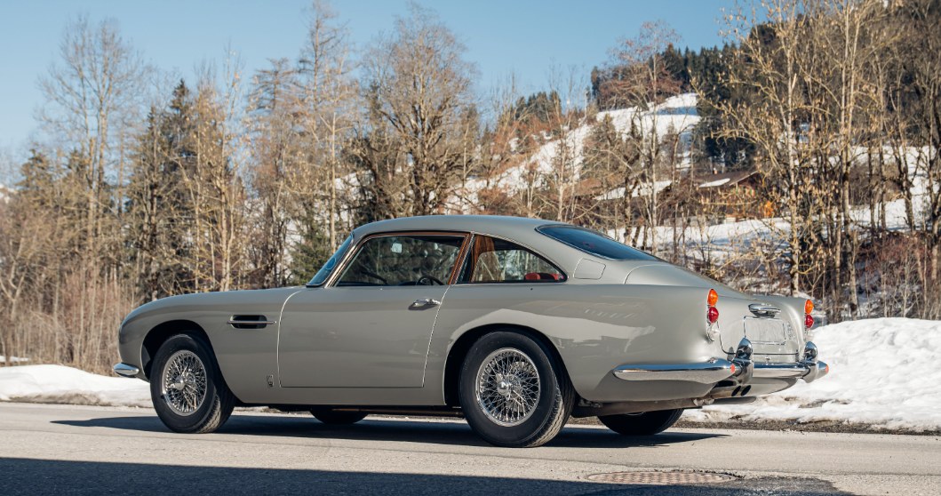 Aston Martin DB5 / Broad Arrow Auctions /materiał zewnętrzny