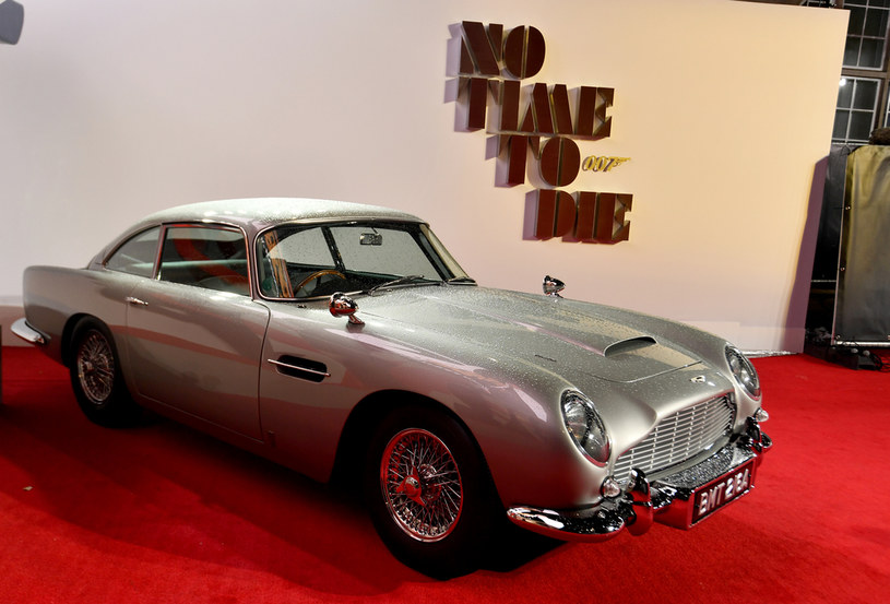 Aston Martin DB5 na premierze "Nie czas umierać" /Getty Images