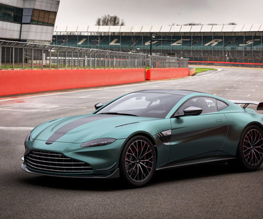 Aston Martin pozostanie przy silnikach V12. Przynajmniej na razie