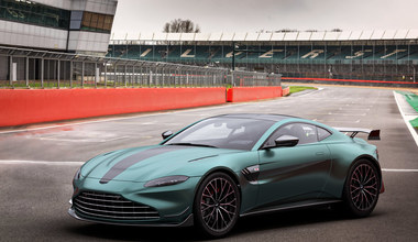 Aston Martin pozostanie przy silnikach V12. Przynajmniej na razie