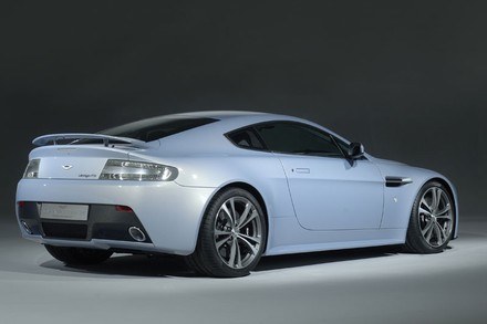 Aston martin V12 vantage RS / Kliknij /INTERIA.PL