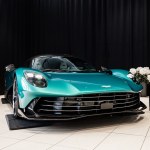 Aston Martin Valhalla trafił na polskie drogi. 1079 KM i ponad 4 mln zł