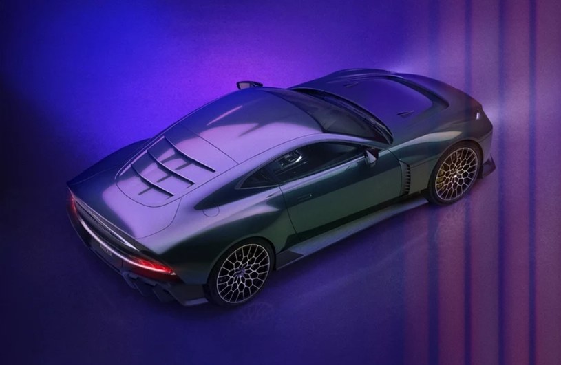 Aston Martin Valour sprzedał się w przeciągu tygodnia /materiały prasowe