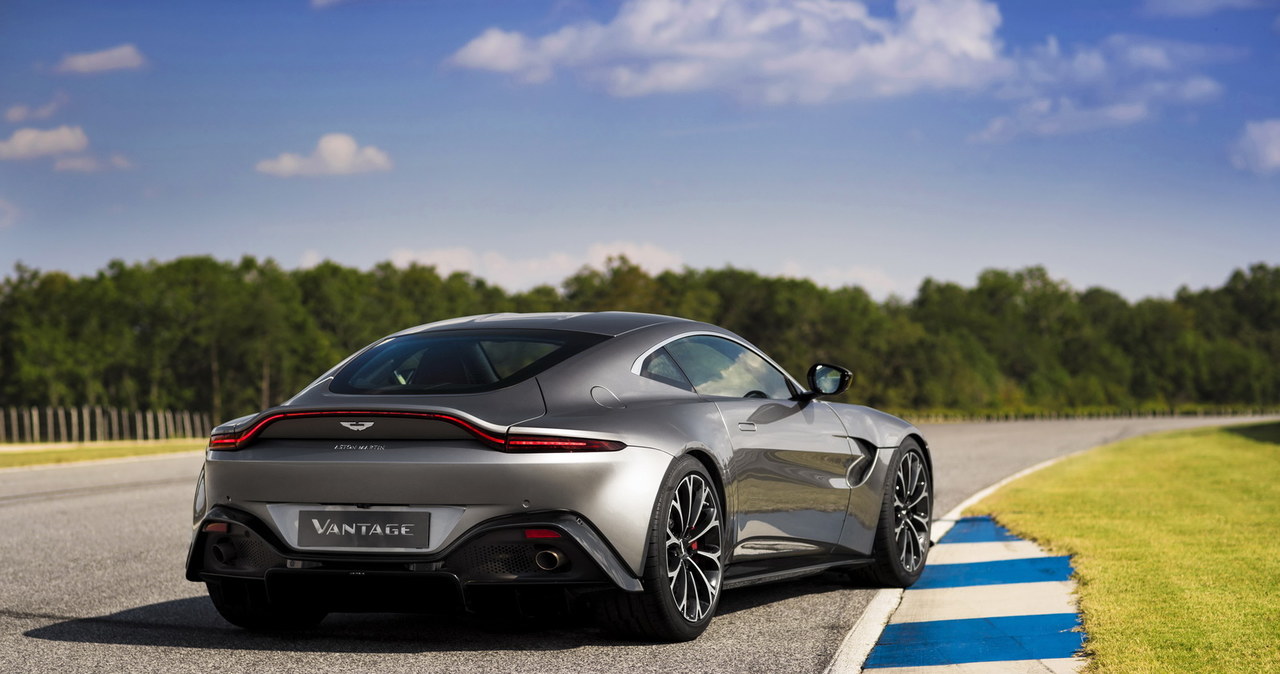 Aston Martin Vantage /Aston Martin