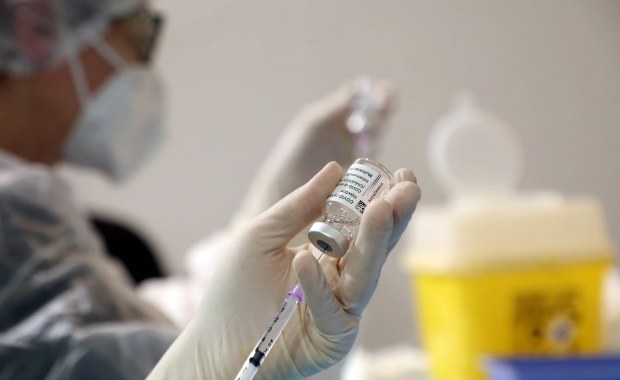 AstraZeneca ma wobec UE potężne zaległości. Nieoficjalnie: Bruksela szykuje drugi pozew