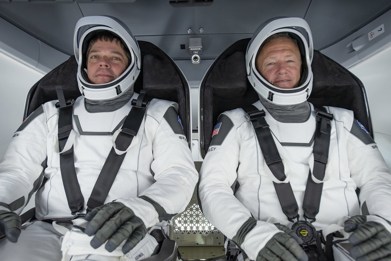 Astronauci z Dragona wracają na Ziemię. Historyczna misja SpaceX i NASA zbliża się do finału [TRANSMISJA]