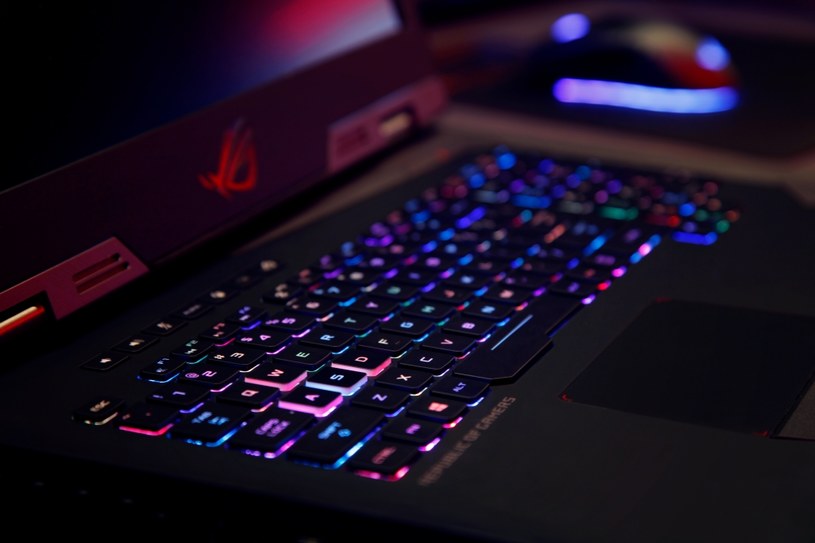 ASUS ROG G703 /materiały prasowe