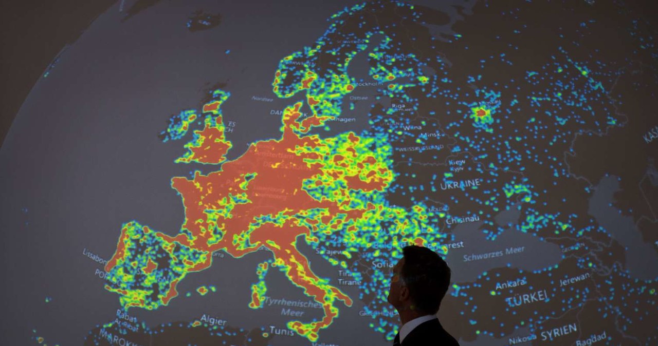 Atak DDoS może narazić firmę na poważne straty finansowe /AFP