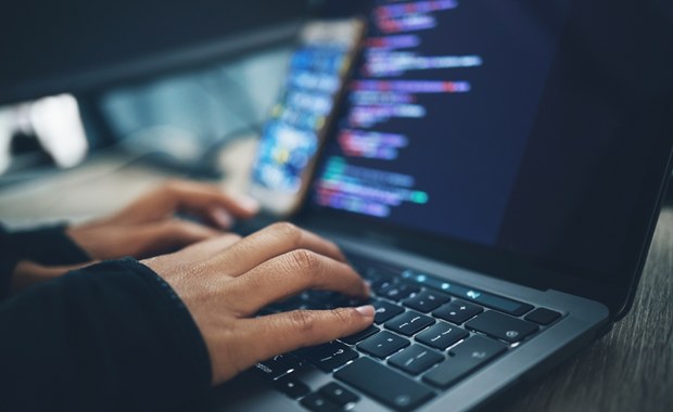 Atak hakerów na systemy państwowe. Sprawdź, co wiadomo o cyberataku
