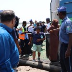 Atak Huti na Zatoce Adeńskiej. Statek płonie i dryfuje