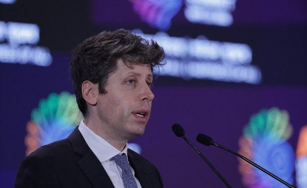 Atak koktajlem Mołotowa na posiadłość szefa OpenAI. Podejrzany w rękach policji