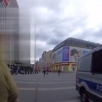Atak na Borysa Budkę. Sprawca usłyszał zarzuty, opublikowano nagranie z zatrzymania