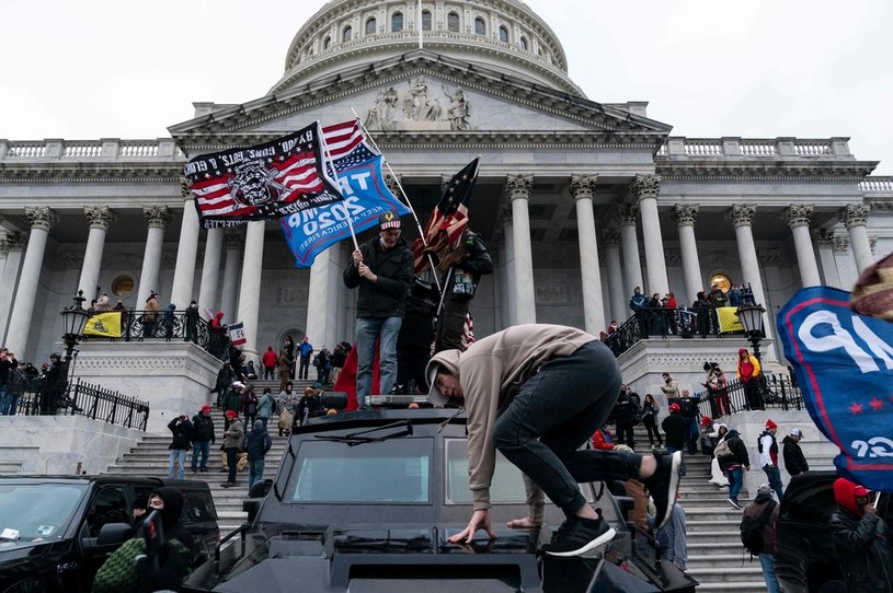 Atak na Kapitol może zapoczątkować lawinę? /AFP