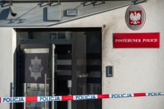 Atak na komisariat policji w Świętokrzyskiem. Padły strzały 