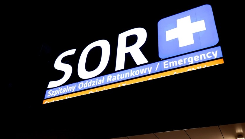 Atak na medyków w szpitalu w Piotrkowie. Policja zatrzymała agresywną kobietę
