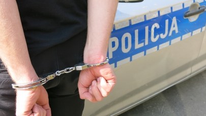 Atak na policjanta w Busku-Zdroju. Nożownik usłyszał zarzut