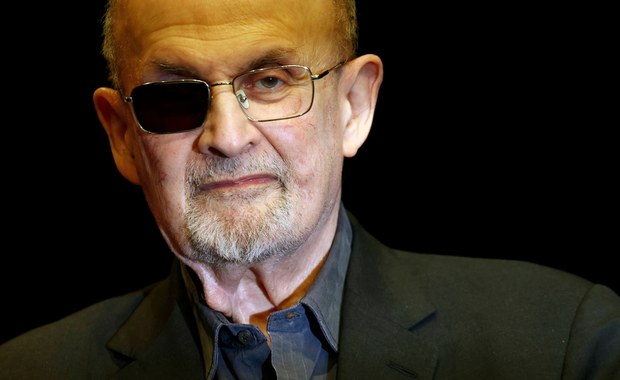 Atak na Salmana Rushdiego. Nożownik usłyszał wyrok