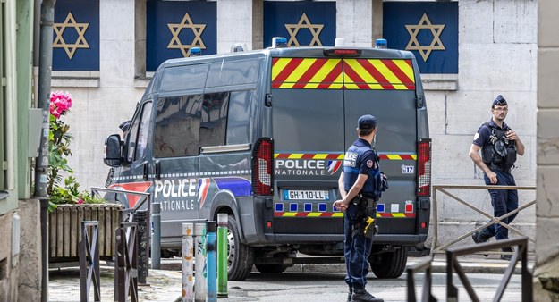 Atak na synagogę w Rouen /CHRISTOPHE PETIT TESSON /PAP/EPA