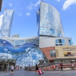 Atak nożem przed Złotymi Tarasami. Kobiecie puściły nerwy