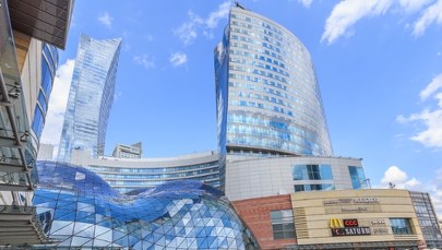 Atak nożem przed Złotymi Tarasami. Kobiecie puściły nerwy