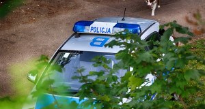 Atak nożem w Poznaniu. Są ranni, napastnik poszukiwany