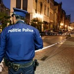 Atak nożownika na policjanta w Brukseli