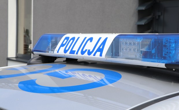 Atak nożownika na warszawskiej Woli. Dwie osoby ranne, napastnik jest poszukiwany