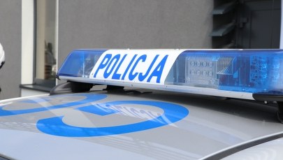 Atak nożownika na warszawskiej Woli. Dwie osoby ranne, napastnik jest poszukiwany