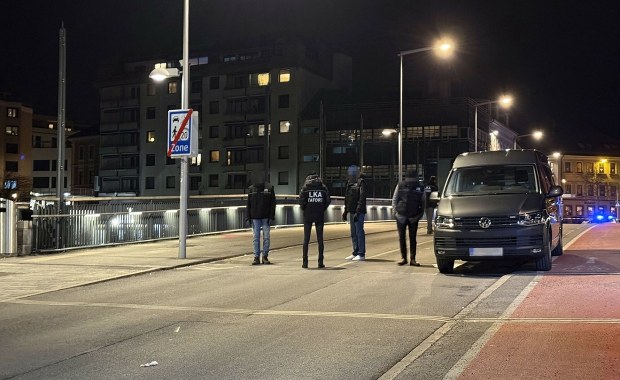 Atak nożownika w Austrii. 14-latek nie żyje, 4 osoby są ranne