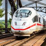 Atak nożownika w niemieckim pociągu. Trzy osoby ranne