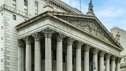 Atak nożownika w sądzie. Dwie osoby ranne