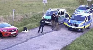 Atak nożownika w Węgorzewie. Zatrzymano go przy granicy z Rosją