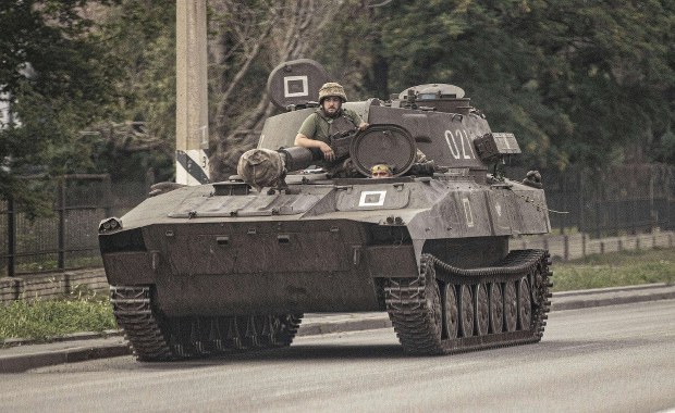 Atak rakietowy na lotnisko wojskowe na północy Ukrainy [RELACJA]