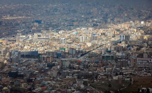 Atak rakietowy w pobliżu pałacu prezydenckiego: Pociski spadły na Kabul