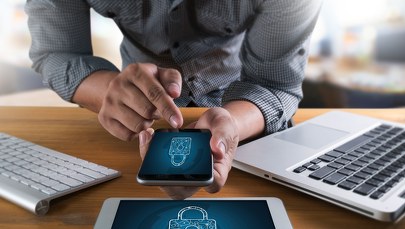 ​Atak spoofingowy na wielką skalę. Hakerzy podszywają się pod osoby publiczne