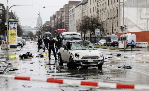 Atak w Monachium. Sprawca wjechał w ludzi celowo