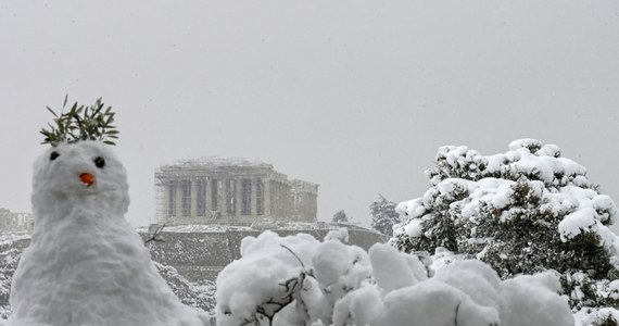 Atak zimy w Grecji. Takiego śniegu nie było od 12 lat ...